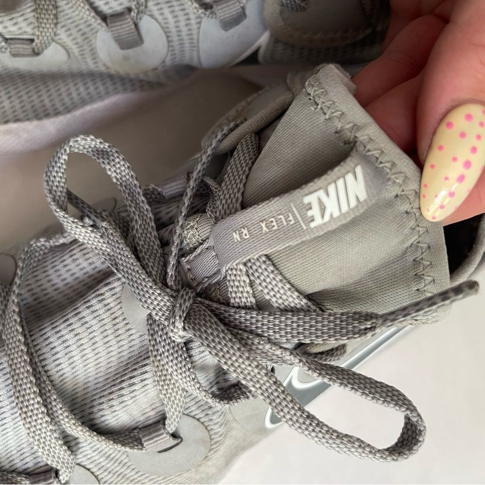 Nike Flex Men's Athletic Shoes in Gray 13 - Picture 5 of 8